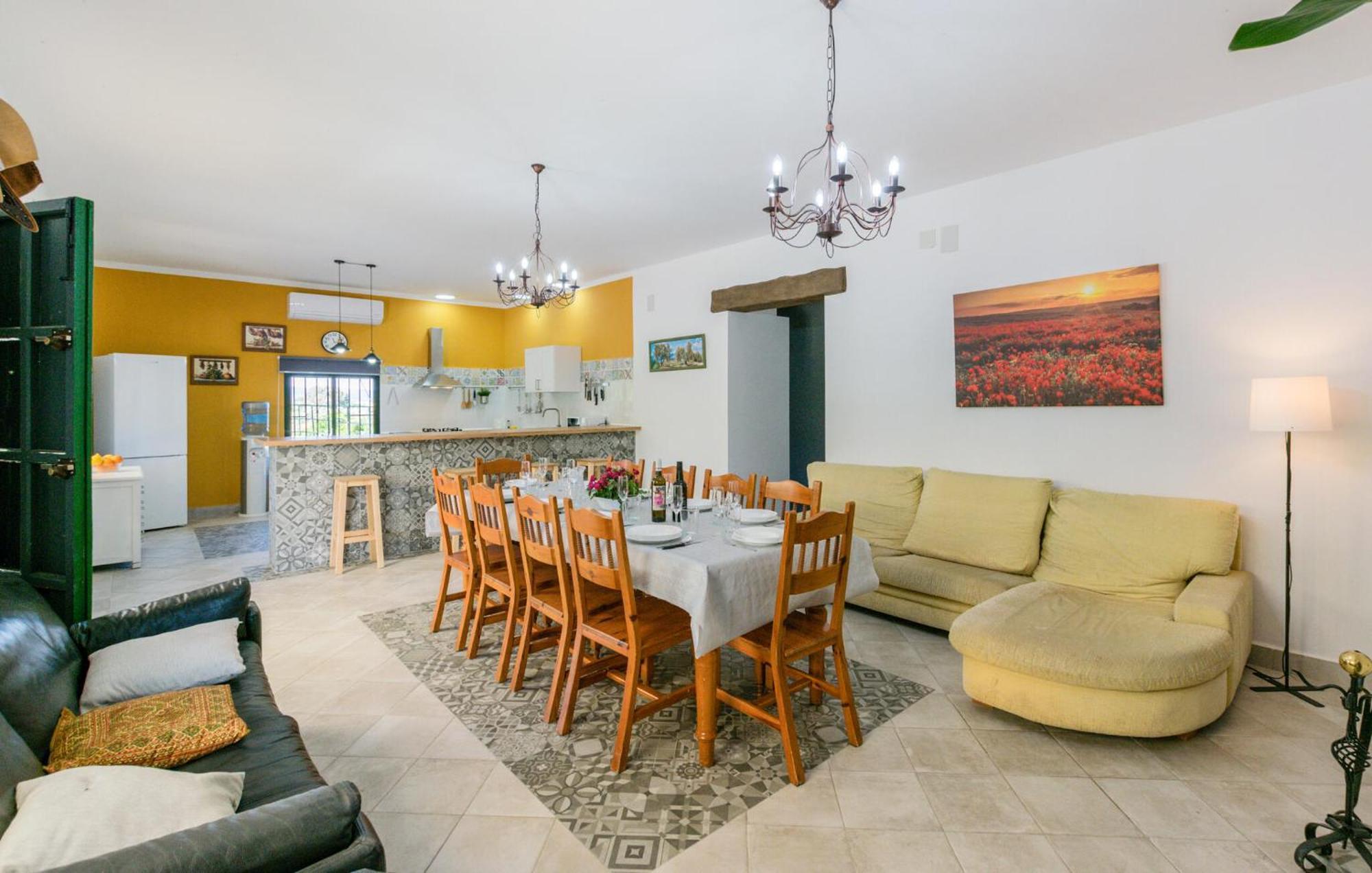 6 Bedroom Amazing Home In La Puebla De Los Infan Ла-Пуэбла-де-лос-Инфантес Экстерьер фото