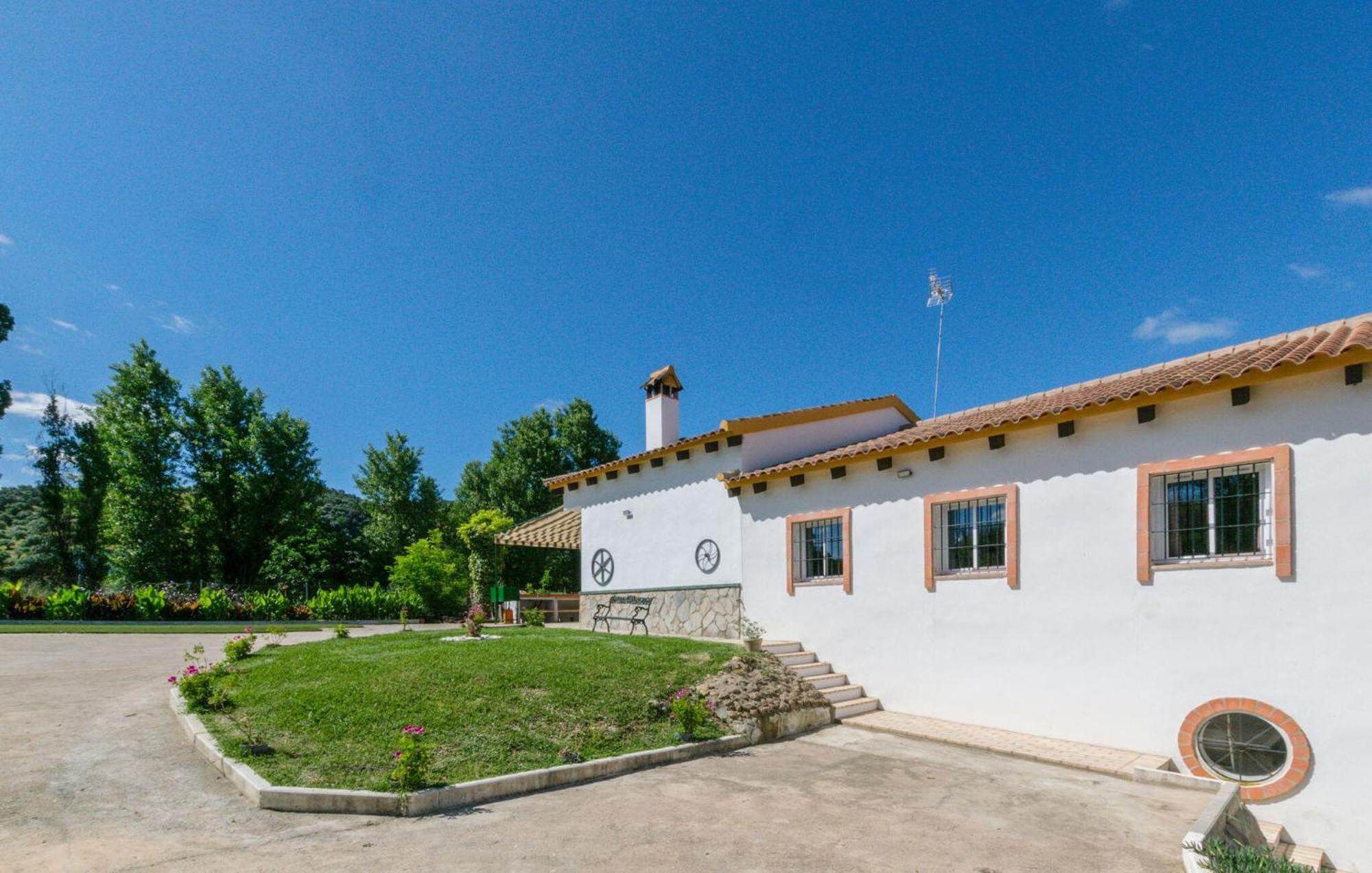 6 Bedroom Amazing Home In La Puebla De Los Infan Ла-Пуэбла-де-лос-Инфантес Экстерьер фото