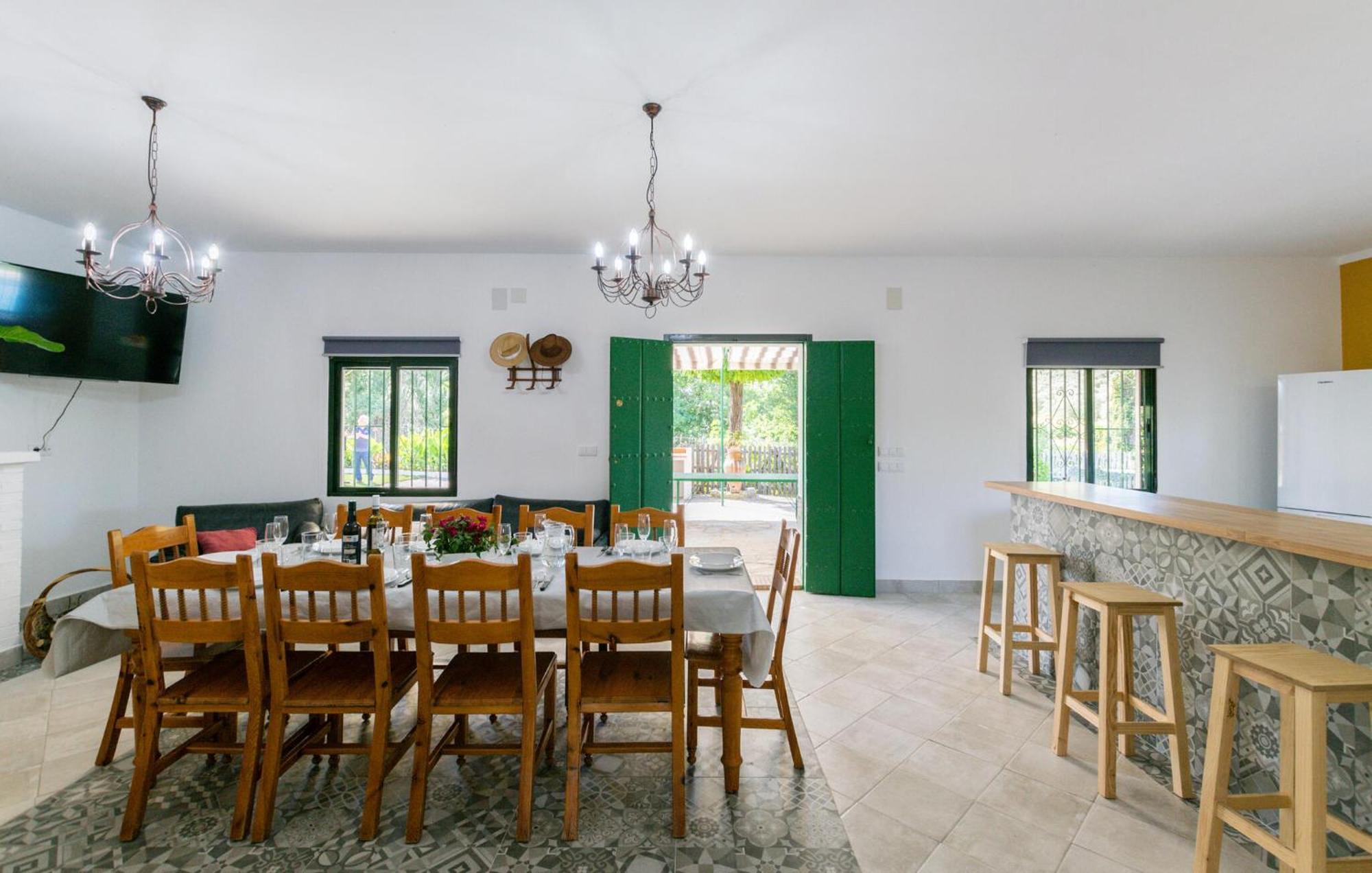 6 Bedroom Amazing Home In La Puebla De Los Infan Ла-Пуэбла-де-лос-Инфантес Экстерьер фото